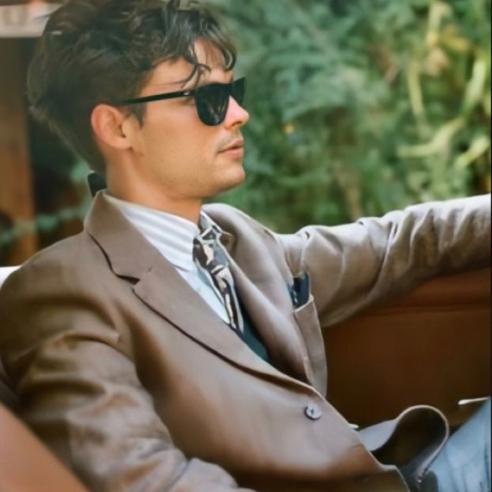 Meet your Posher, Nadia